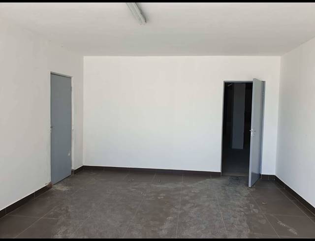 540M² WAREHOUSE FOR SALE IN KILLARNEY GARDENS
